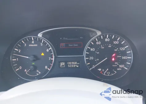 2014 Nissan Pathfinder S z USA, uszkodzony, nr VIN 5N1AR2MN3EC734872